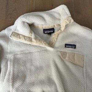 Patagonia Women's Top Size Small in Cream Color